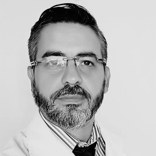 Dr. Dario Yacovino